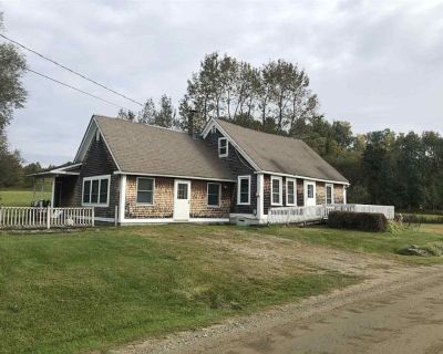 3 bedrooms 2 baths plenty of room for you to work remotely while enjoying the views, internet avail at high speed/ Comcast/Xfinity. Open concept Kitchen and dining area. Spacious Great room with floor to ceiling Stone Fireplace, wood Cathedral ceiling. Original beams throughout the home....The Vast Trail is right out your door for your snowmobiling pleasures or cross country skiing.