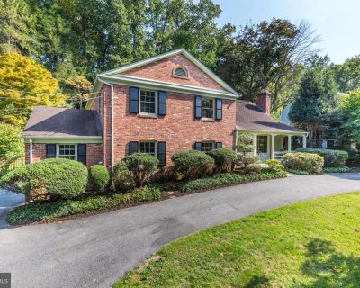 5 Bedroom 3BA 3700 ft Single Family House For Sale in Bethesda, MD