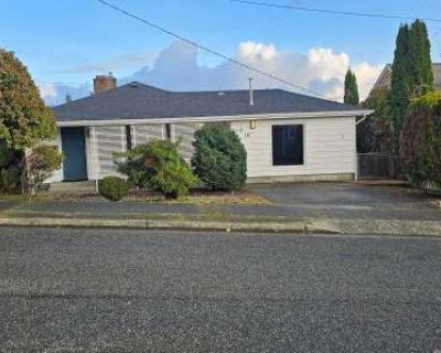 3 Bedroom 1BA 1308 ft Pet-Friendly Apartment For Rent in Bremerton, WA