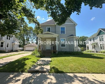 3 Bedroom 1BA Apartment For Rent in Janesville, WI