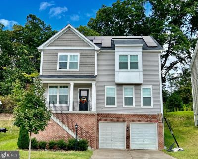 5 Bedroom 3BA 3593 ft Single Family House For Sale in Fredericksburg, VA