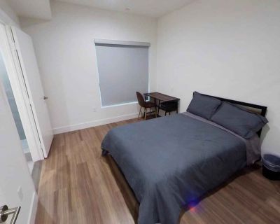 3 Bed 3 Bath - L (Has an Apartment). Room in the 1 Bedroom 1BA Apartment For Rent