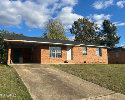 3 Bedroom 1BA 1050 ft Single Family House For Sale in Greenwood, MS