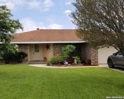 3 Bedroom 2BA 1734 ft Apartment For Rent in Bandera County, TX