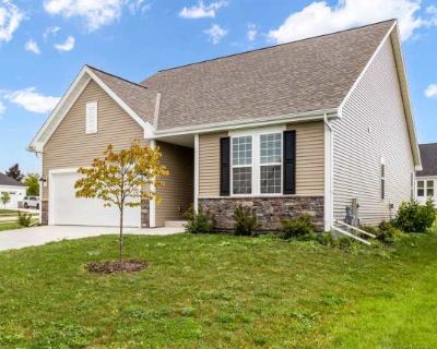 3 Bedroom 2BA 1600 ft Apartment For Rent in Hartford, WI