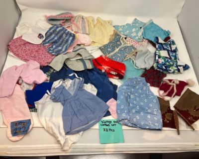 Lot 112 - Vintage Doll/Baby Clothes