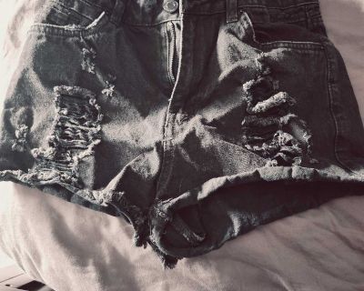 Highrise Jean shorts
