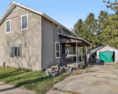 4 Bedroom 2BA Single Family Home For Sale in JOHNSON CREEK, WI