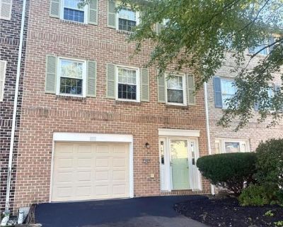 3 Bedroom 2BA 1932 ft Townhouse For Sale in Allentown, PA