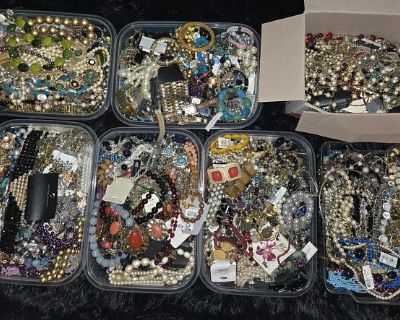 ESTATE SALE - 1 DAY ONLY-94 y/o-ANTIQUES/COLLECTIBLES-WHITESTONE, NY