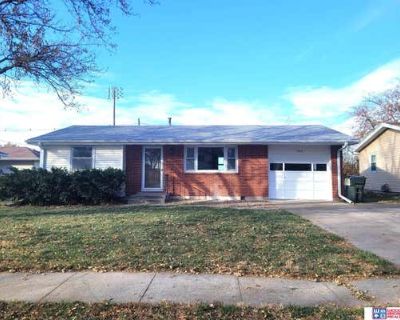 3 Bedroom 2BA 1444 ft Single Family Home For Sale in SEWARD, NE