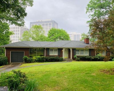 5 Bedroom 3BA Apartment For Rent in Smyrna, GA