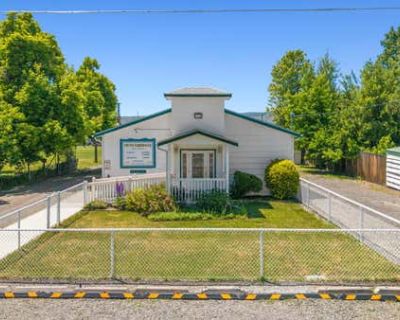 2BA 1890 ft Single Family Home For Sale in KLAMATH FALLS, OR