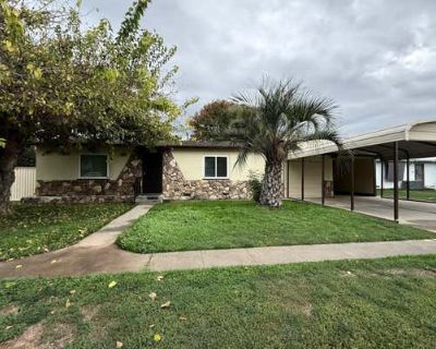 3 Bedroom 3BA 1424 ft Single Family Home For Sale in FRESNO, CA