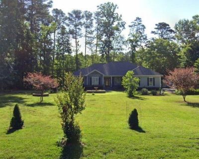 Deposit: $865.00 * Utilities included?: Yes * Fees apply?: No. References are not required. Non-smoking. Furnishings: Unfurnished * Disabled access: * Living room: shared. Availability Available Nov 17 2025 Minimum term 12 months Maximum term 36 months. Discover this spacious 4-bedroom, 3-bath single-family home in Raleigh, offering 2,700 square feet of comfortable living. This property feature...