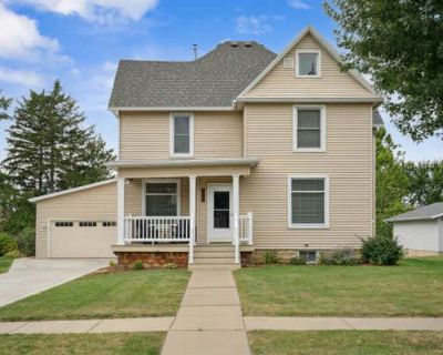 3 Bedroom 2BA 2088 ft Single Family Home For Sale in LANCASTER, WI