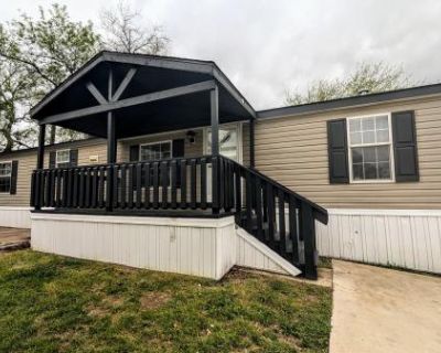 3 Bedroom 2BA 1216 ft Mobile Home For Rent in Fort Worth, TX