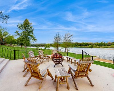 4 Bedroom 3BA House Vacation Rental in Lakefront Lodge, Kingsland, TX