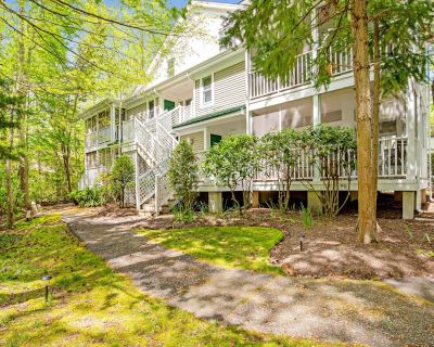 2 Bedroom 2BA Condo Vacation Rental in Sea Colony --- 51009 Southwinds Ct, Bethany...