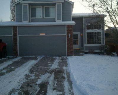Furnished Room for Rent - Cozy home.a mile from Southlands Mall