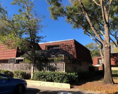 2 Bedroom 2BA 1344 ft Apartment For Rent in Palm Harbor, FL