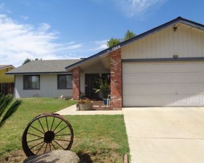 4 Bedroom 2BA 1 ft Single Family Residence, Residential For Sale in Tulare, CA