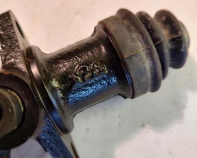 Porsche master cylinder