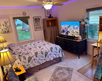 Twin Oaks Inn By The Trails (Has a House) on iROOMit. Room in the 1 Bedroom...