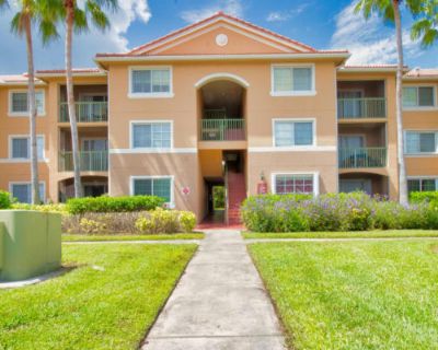 1 Bedroom 2BA 795 ft Condominium For Sale in JENSEN BEACH, FL