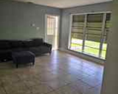 2 Bedroom 1BA 900 ft² Pet-Friendly House For Rent in Port Charlotte, FL 22116 Beverly Ave