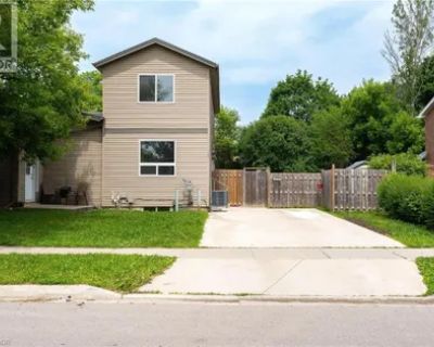 3 Bedroom 2217 ft House For Rent in Kitchener, ON