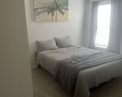 Furnished Room for Rent - Quiet updated home! Join us and our doggies!