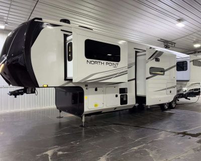 2025 Jayco North Point 382FLRB