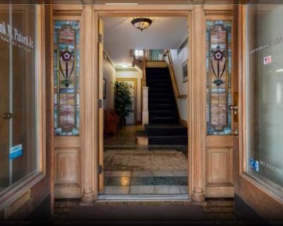 Private room with shared bathroom in a House, Schenectady, NY 12308