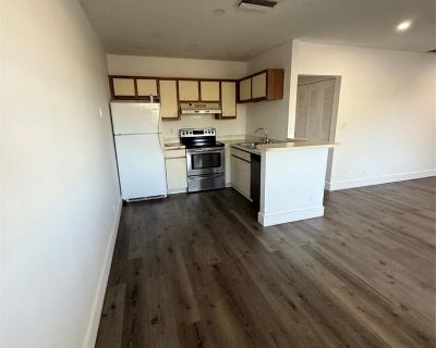 Coral Springs Dr. large 2/2 excellent location, many updates, vinyl flooring, full size washer/dryer, very good schools, fast approval must see.. 2 Bedroom. 2 Bathroom. 860 ft