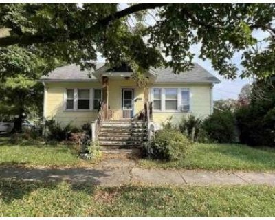 2 Bed 1 Bath Preforeclosure Property in Brookfield, IL 60513 - Southview Ave