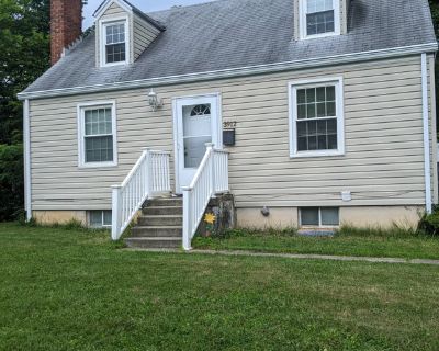Unfurnished Room for Rent - Room for Rent in Old Town Fairfax House