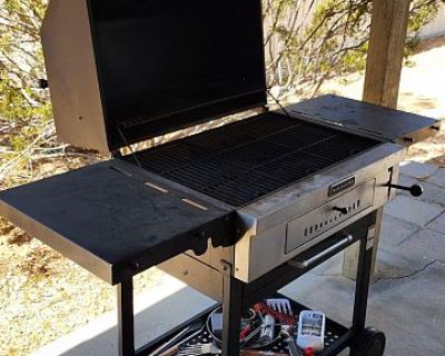 MOVING SALE - FURNITURE, BOOKS, ART, GAMES, PUZZLES, TOOLS, M&W CLOTHING, MORE