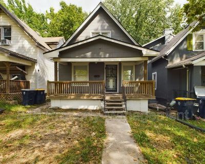 3 Bedroom 1BA 1012 ft Pet-Friendly House For Rent in Kansas City, MO