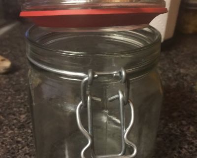Jars with rubber seal