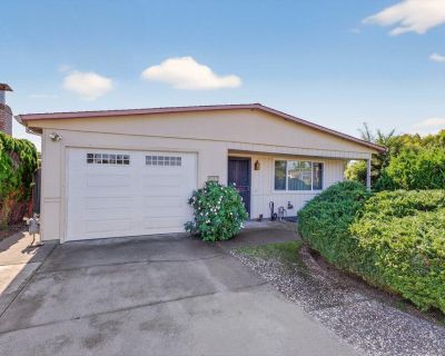 2 Bedroom 1BA 1118 ft Single Family House For Sale in Watsonville, CA