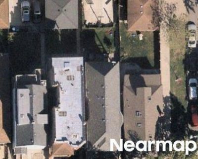 2.0 Bath Foreclosure Property in Chicago, IL 60641 - W Byron St # 2