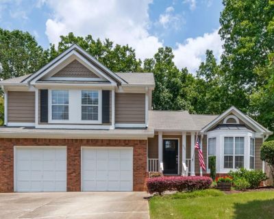 3 Bedroom 2BA 1684 ft Single Family House For Sale in Kennesaw, GA