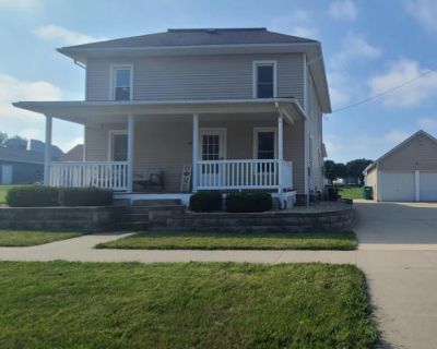 2 Bedroom 2BA 1600 ft Single Family Home For Sale in MONONA, IA