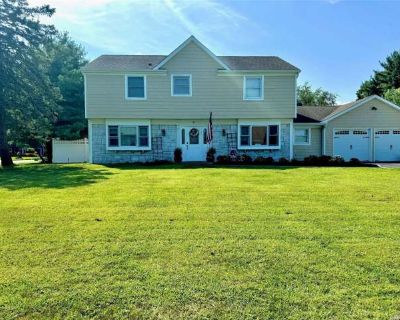 4 Bedroom 4BA 2500 ft Apartment For Rent in Centereach, NY