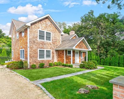 5 Bedroom 4BA 4200 ft Furnished House For Rent in East Hampton, NY