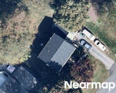 2 Bed 1.0 Bath Preforeclosure Property in Holden, MA 01520 - Wyoming Dr