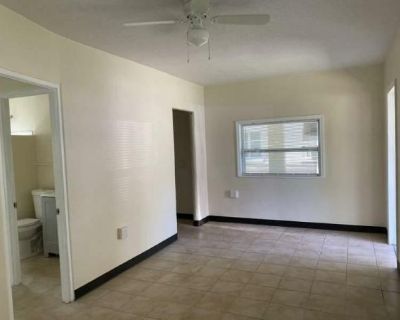 1 Bedroom 1BA Mobile Home For Rent in Mount Dora, FL