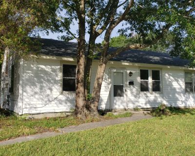 2 Bedroom 1BA 725 ft Apartment For Rent in Jacksonville, NC