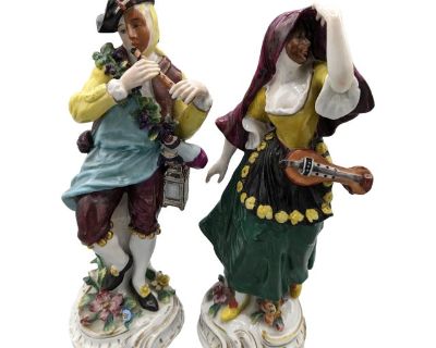 1750s Ranelagh Masqueraders England Chelsea Sprimont Porcelain Figurines - Set of 2